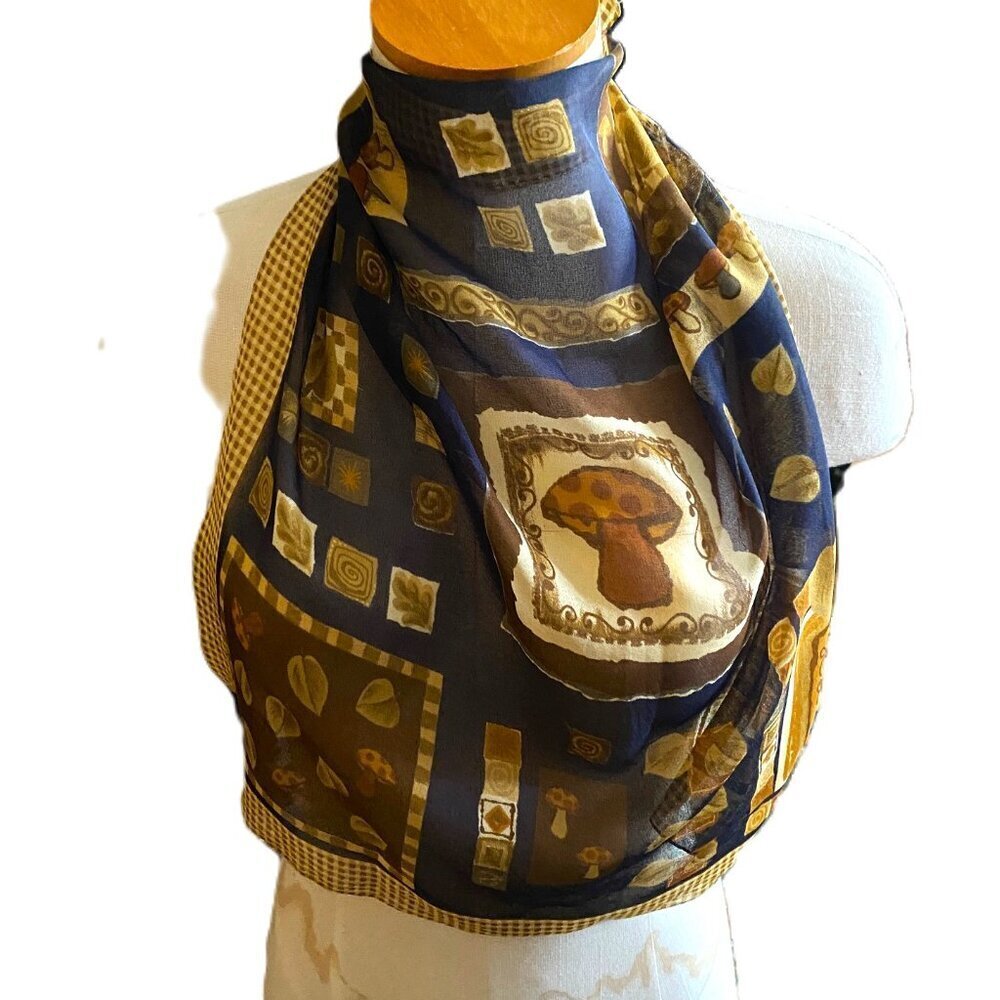 Whimsical vintage mushroom and forest square scarf - Picture 3 of 12